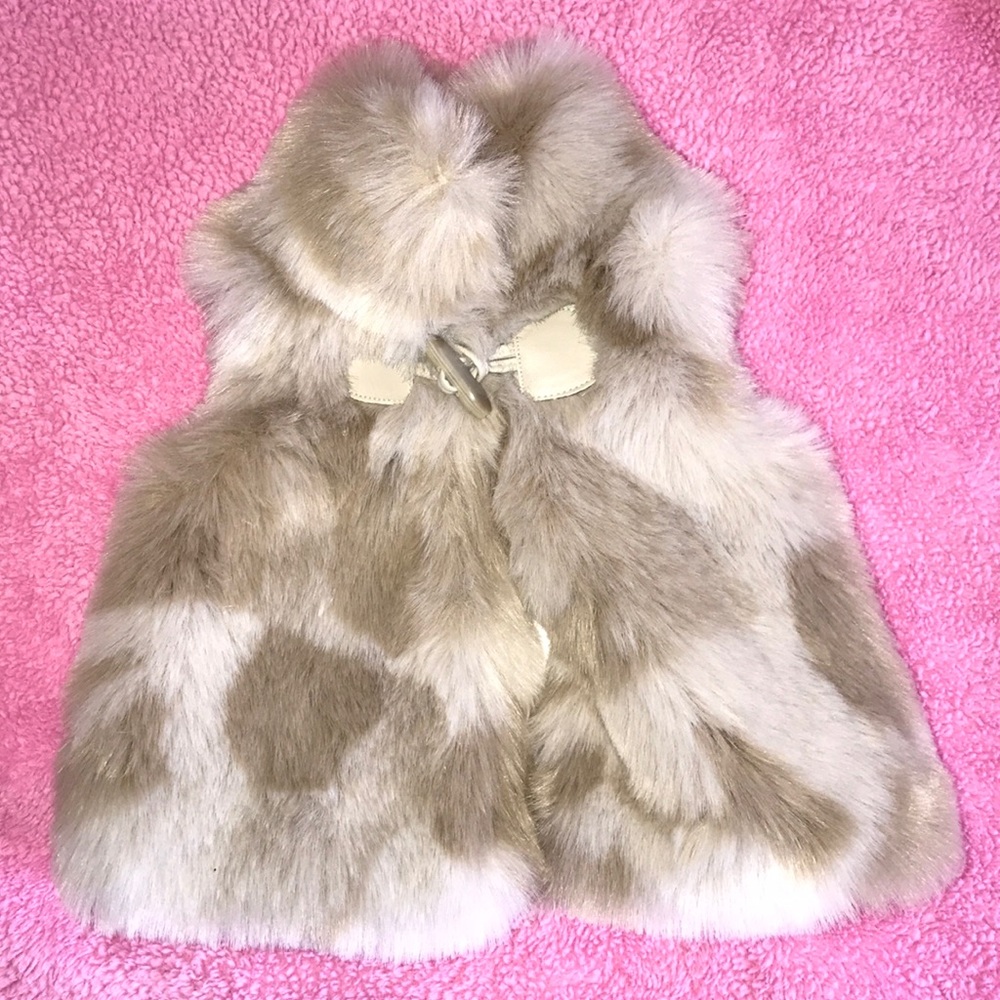 Koala Kids 0-3M furry vest.